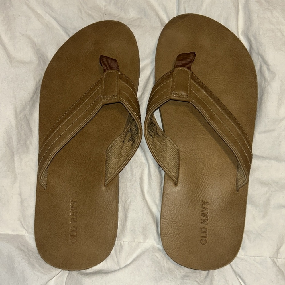 🤎🏝️ NEVER WORN Boys OLD NAVY SANDALS